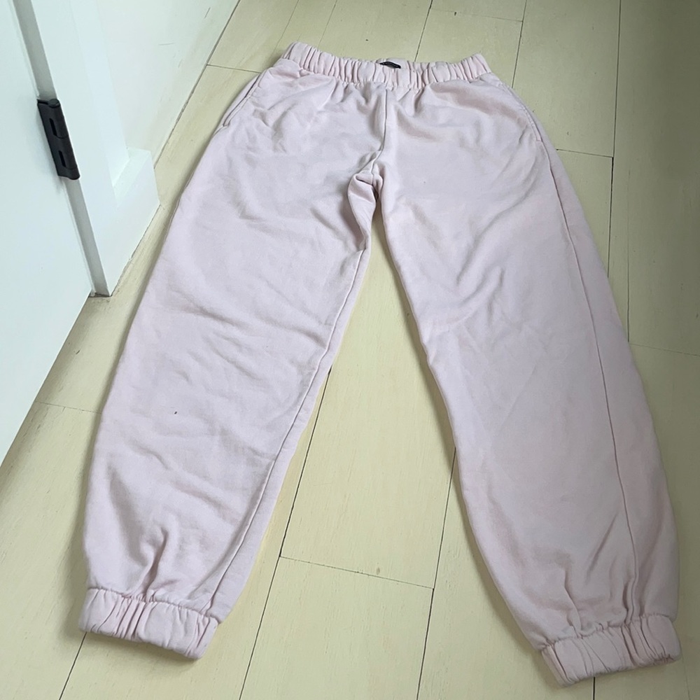 Brandy Melville Rosa Sweatpants SIZE SMALL